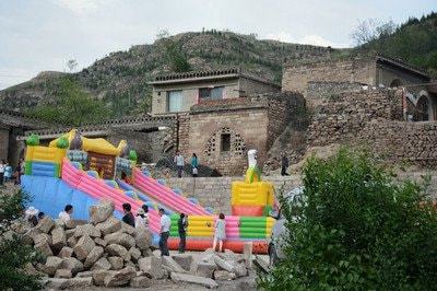 辛巴利用直播電商優勢公益助農,電商&ldquo;集群&rdquo;發力助推鄉村振興